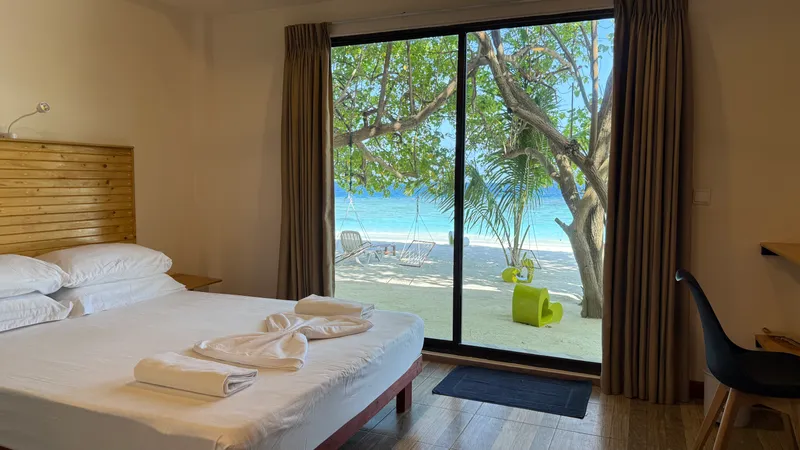 Deluxe Beachfront Double with Seaview