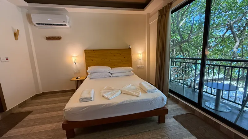 Deluxe Double with Balcony & Seaview