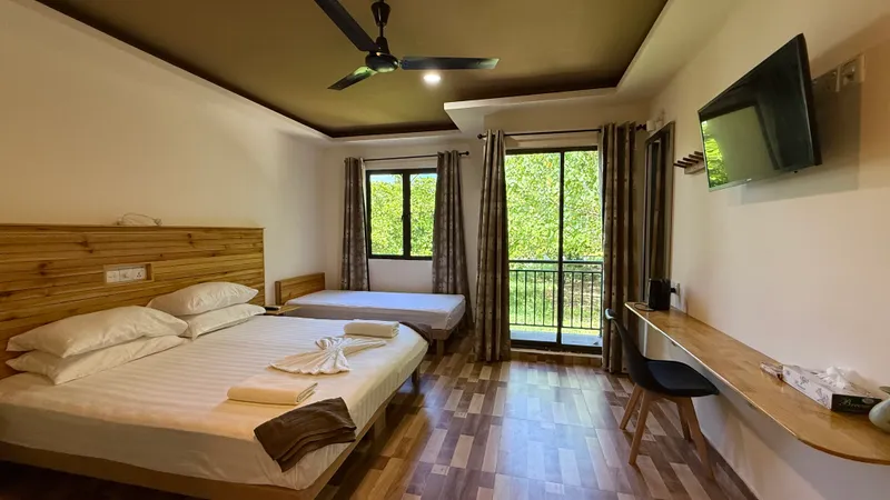 Deluxe Double or Triple with Balcony